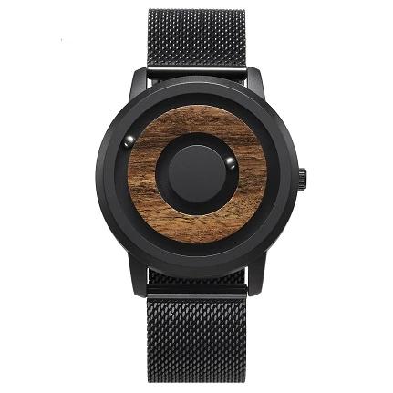 Why be like everybody else when you can be different? Highly unorthodox watch using metal beads together with magnetic sourcery to reveal time and undoubtedly inquisitive faces of your friends. Singulier watches